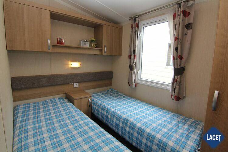 Swift Bordeaux Exclusive