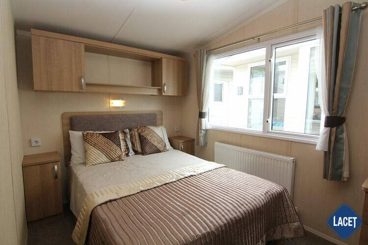 Swift Bordeaux Exclusive