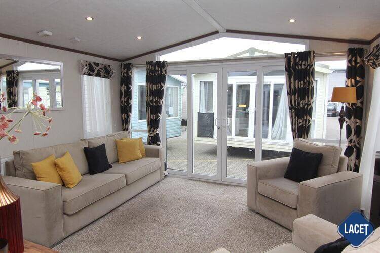 Pemberton Park Lane